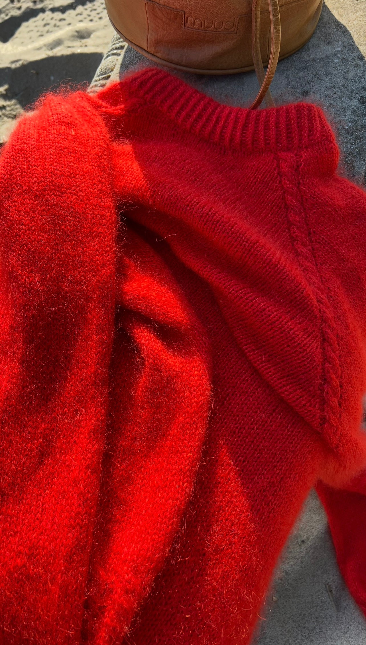 Zuri Sweater (English)