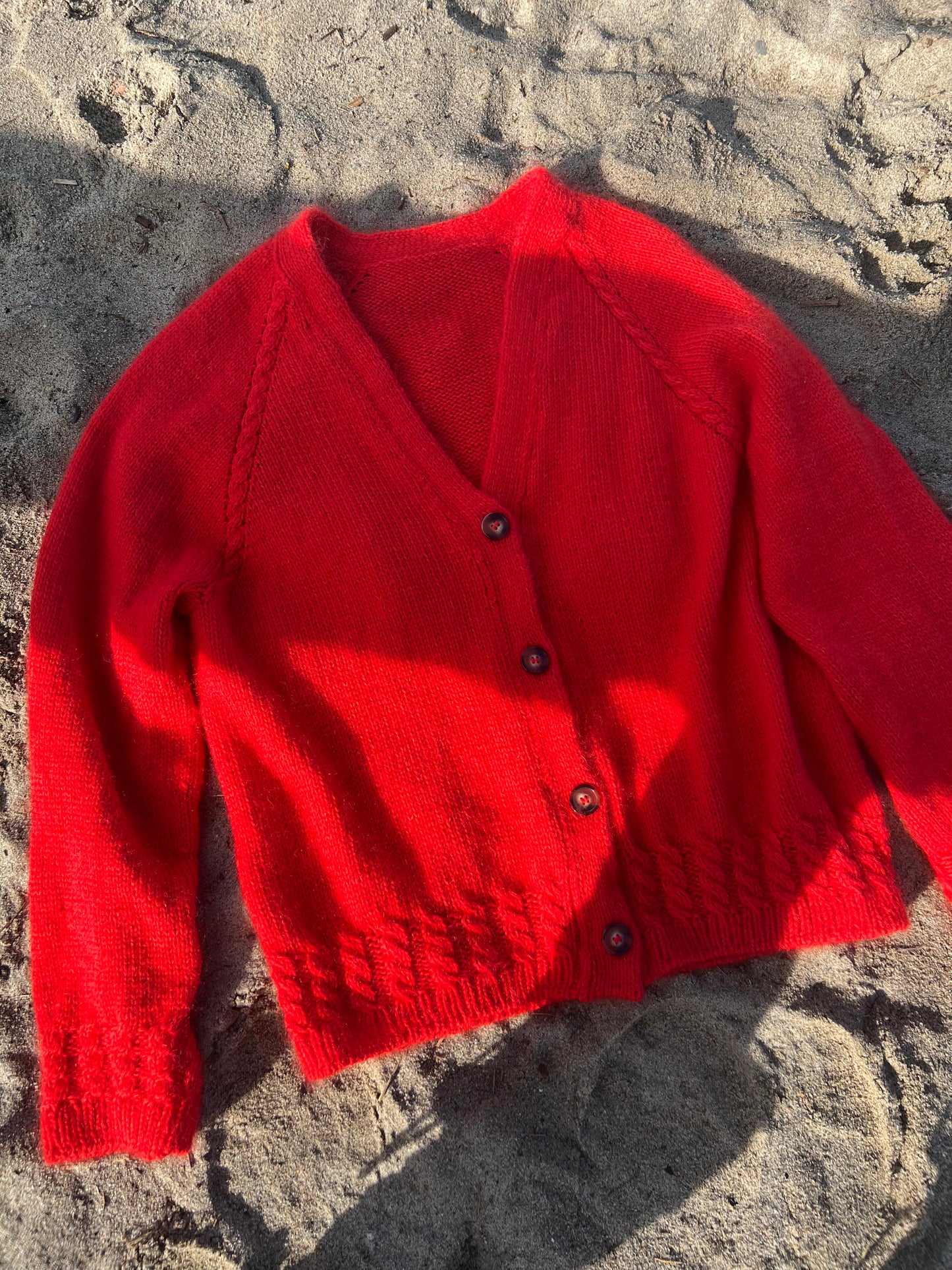 Zuri Cardigan English