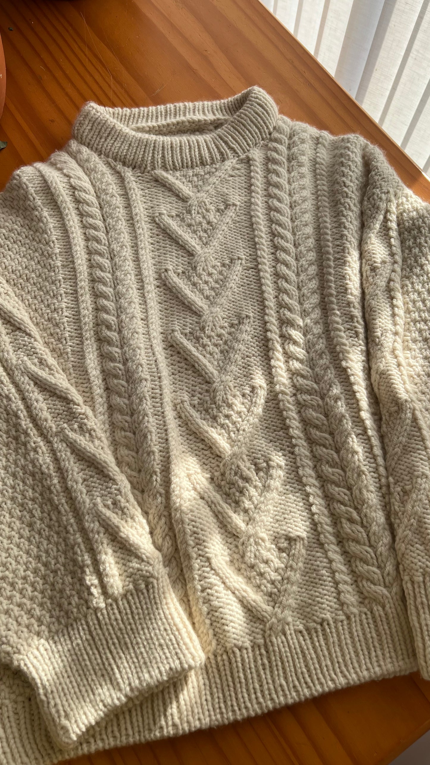 Ovie Sweater English