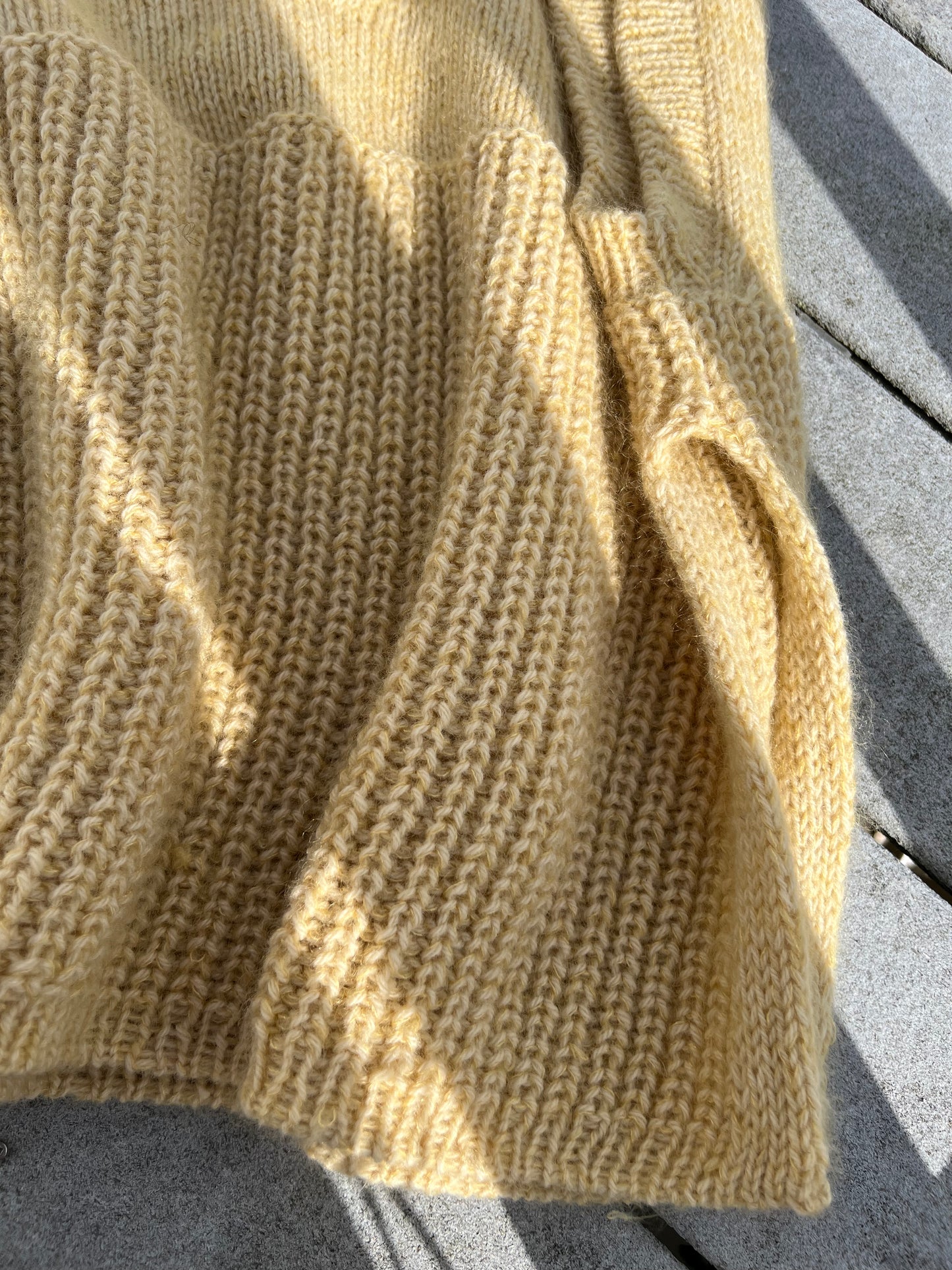 Amara Vest English
